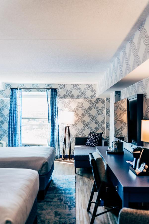 Superior Queen Room at Salem Waterfront Hotel & Suites