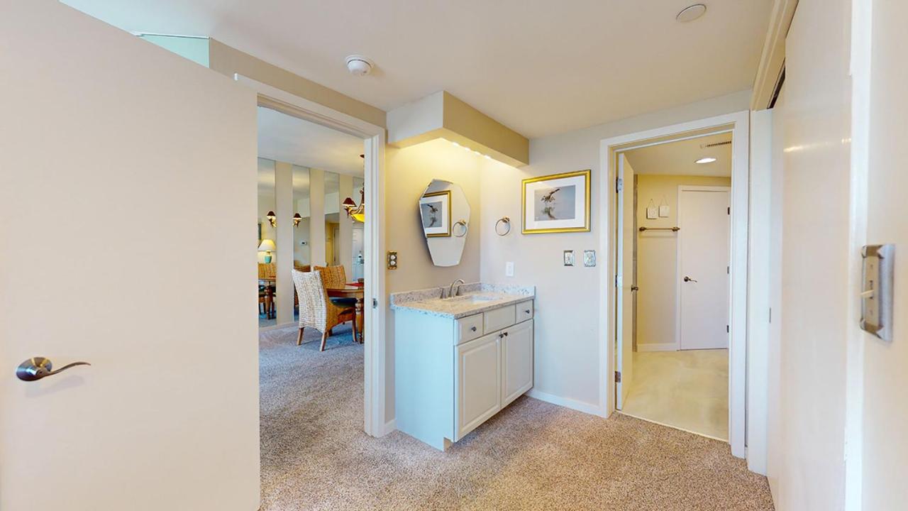 | 414 Barrington Court