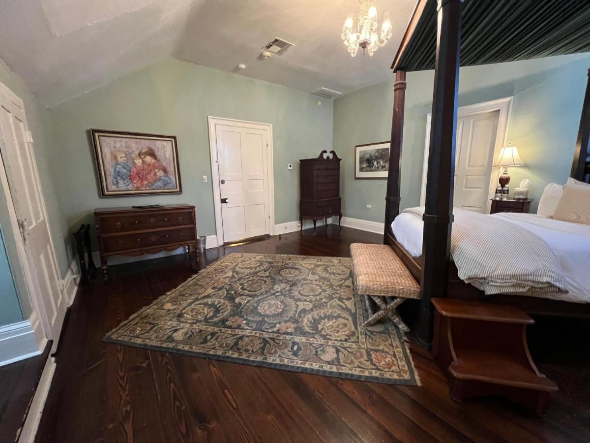| The Myrtles Plantation