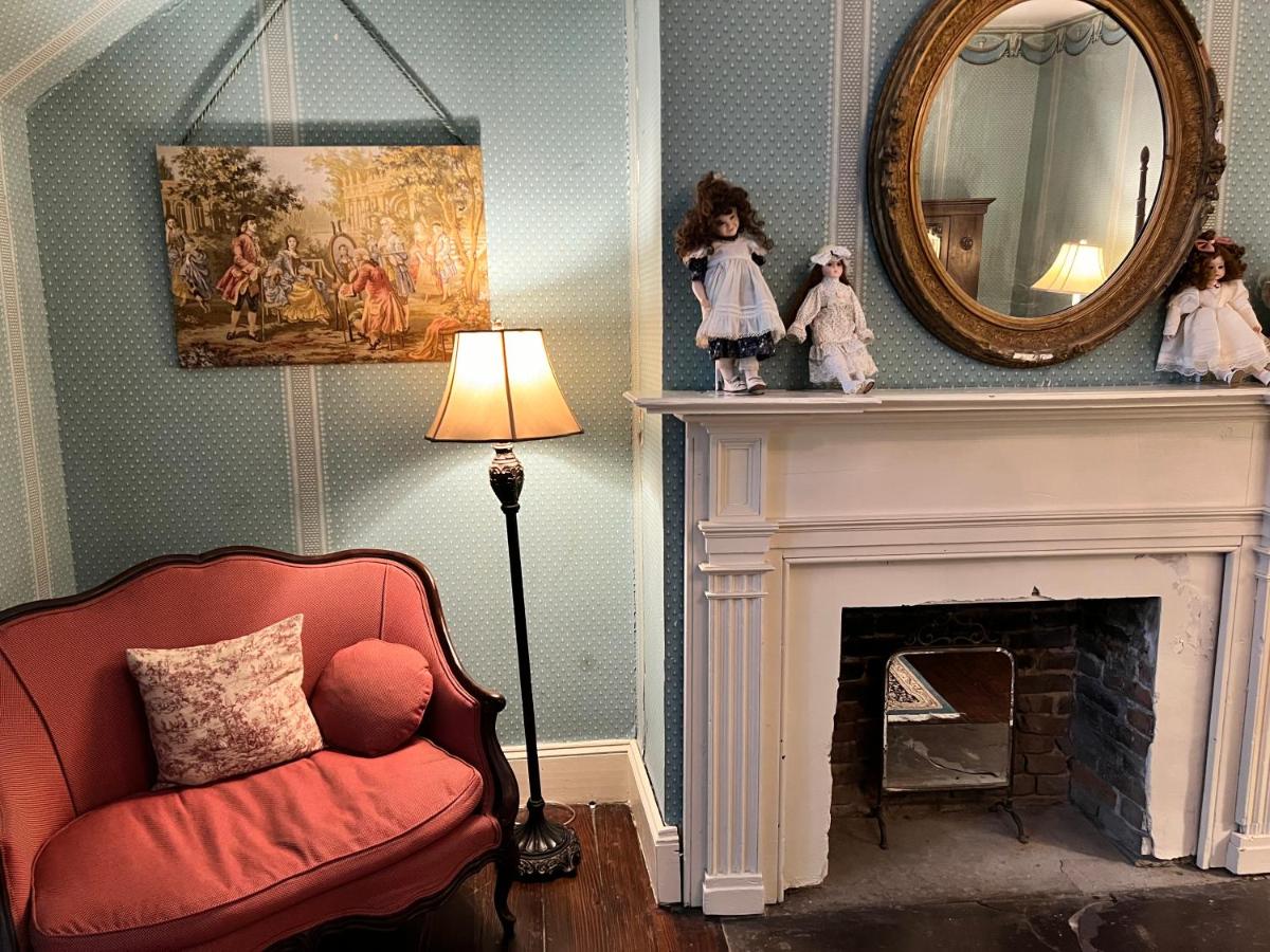| The Myrtles Plantation