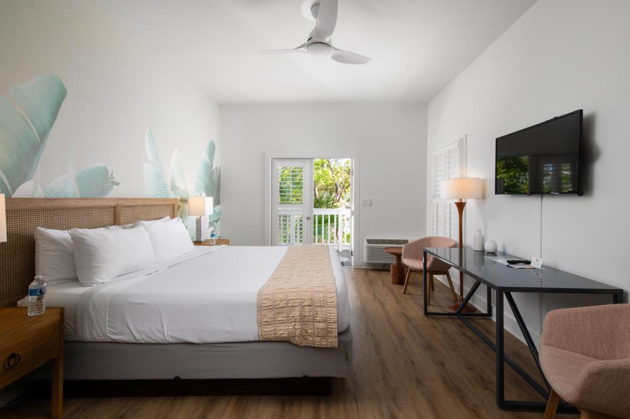 Junior King Suite at Paradise Inn Key West - Adults Only