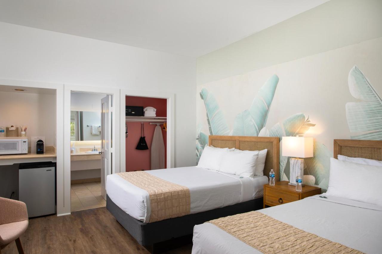 Junior Queen Suite at Paradise Inn Key West - Adults Only