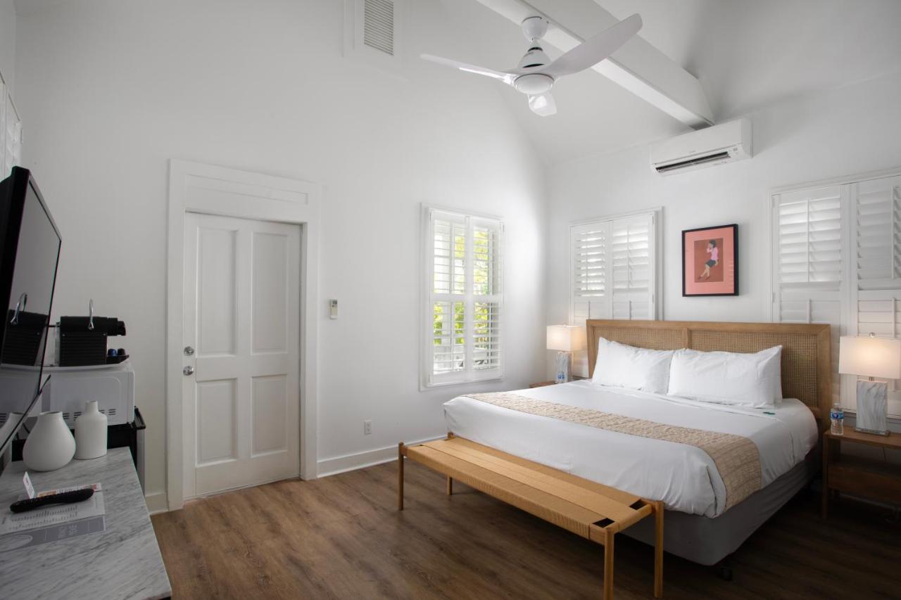 Premium Two-Bedroom Cottage at Paradise Inn Key West - Adults Only