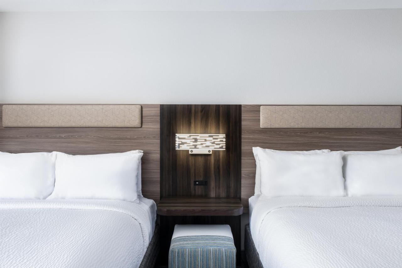 Queen Room with Two Queen Beds - Hearing Accessible/Non-Smoking at Holiday Inn Express Atlanta West - Theme Park Area by IHG