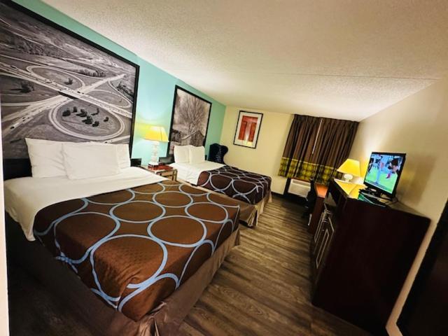 | Super 8 by Wyndham Branson/Andy Williams Theatre