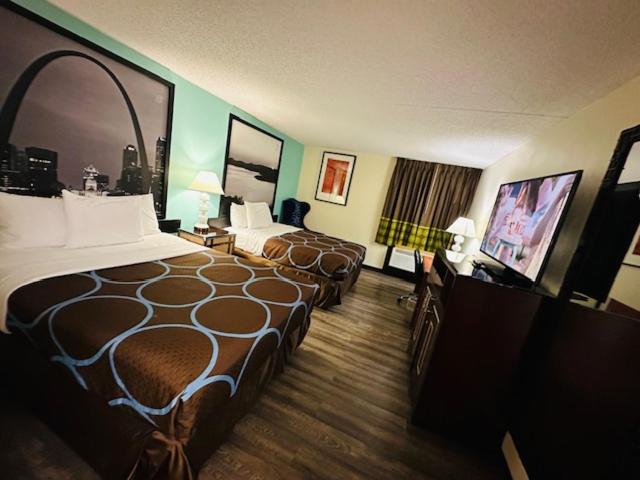 | Super 8 by Wyndham Branson/Andy Williams Theatre