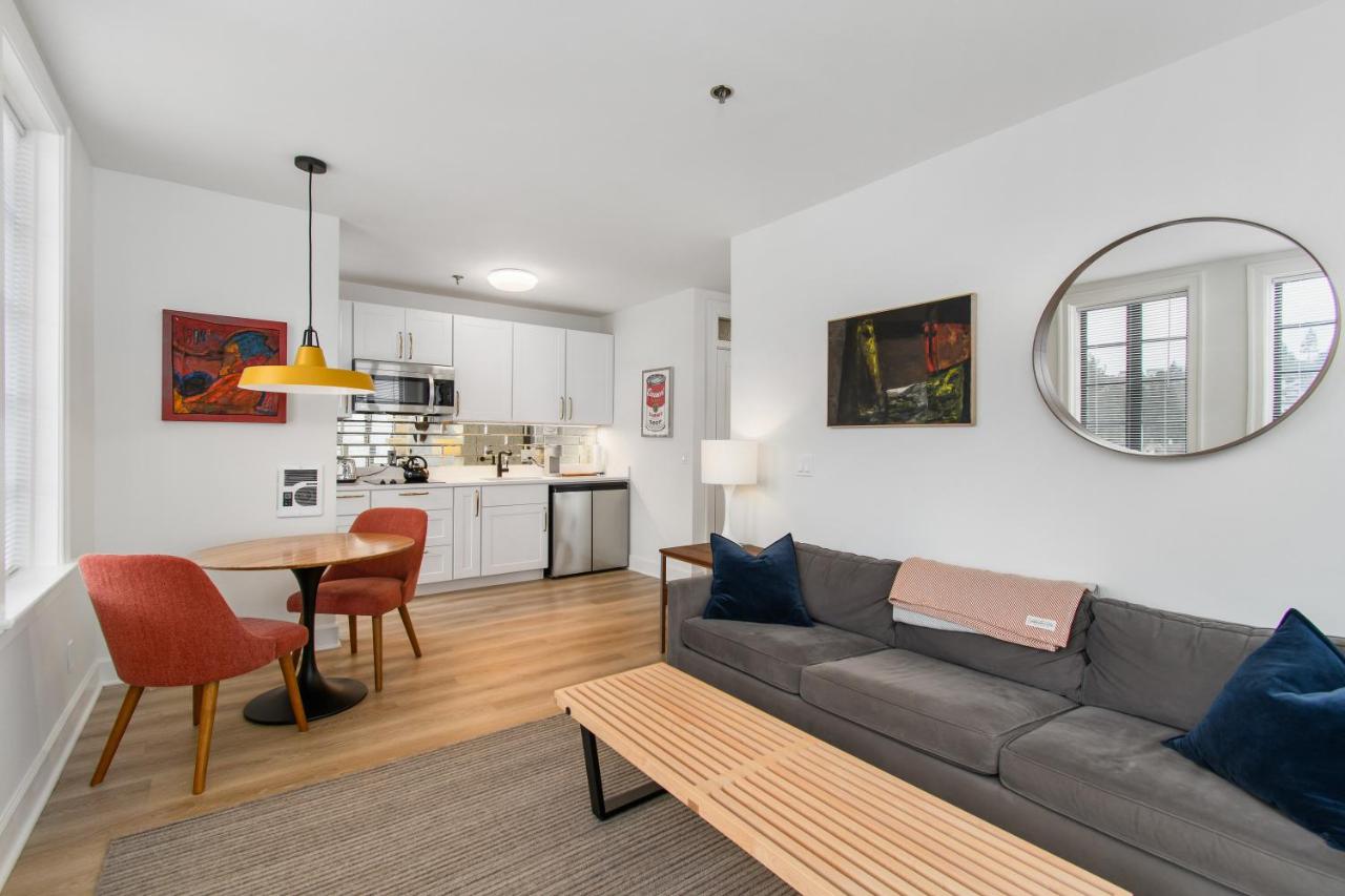 | Norblad Hotel
