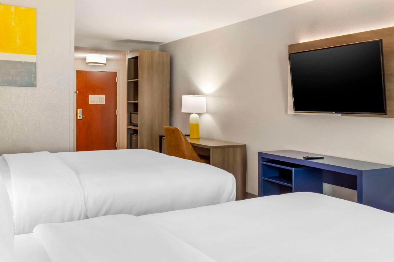 Queen Suite with Two Queen Beds - Non-Smoking at Comfort Suites Whitsett - Greensboro East