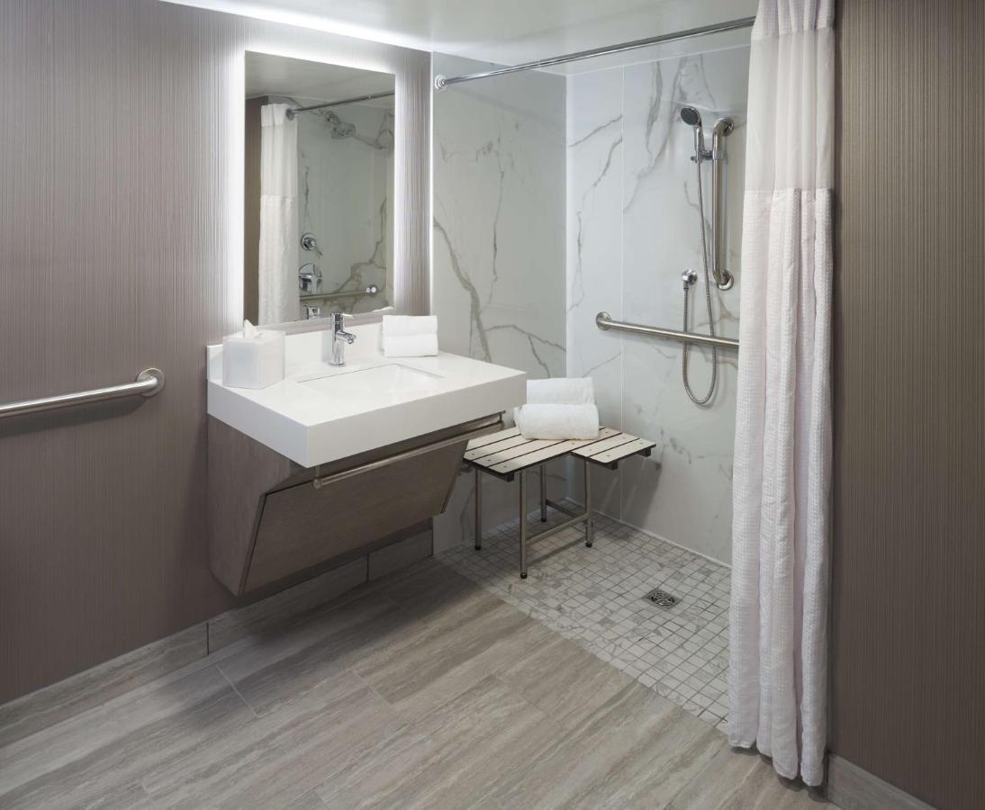 King Room - Disability Access with Roll In Shower at DoubleTree by Hilton Cocoa Beach Oceanfront