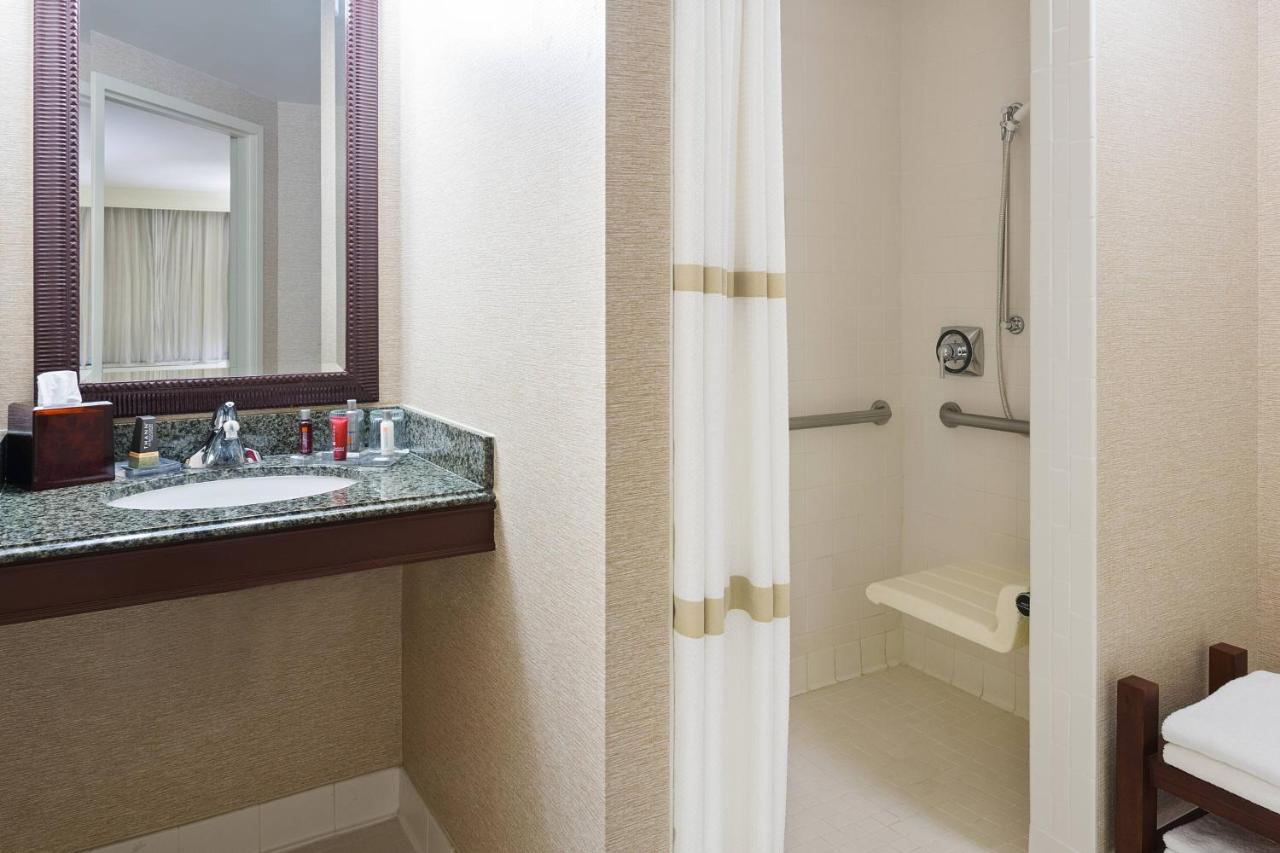 Double Room at Pittsburgh Marriott City Center