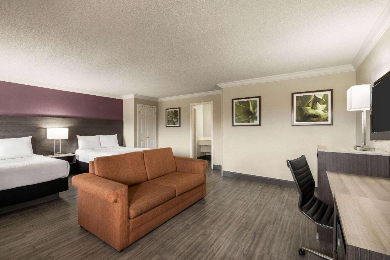 Corner Suite with Two Double Beds - Non-Smoking at La Quinta Inn by Wyndham San Antonio Lackland