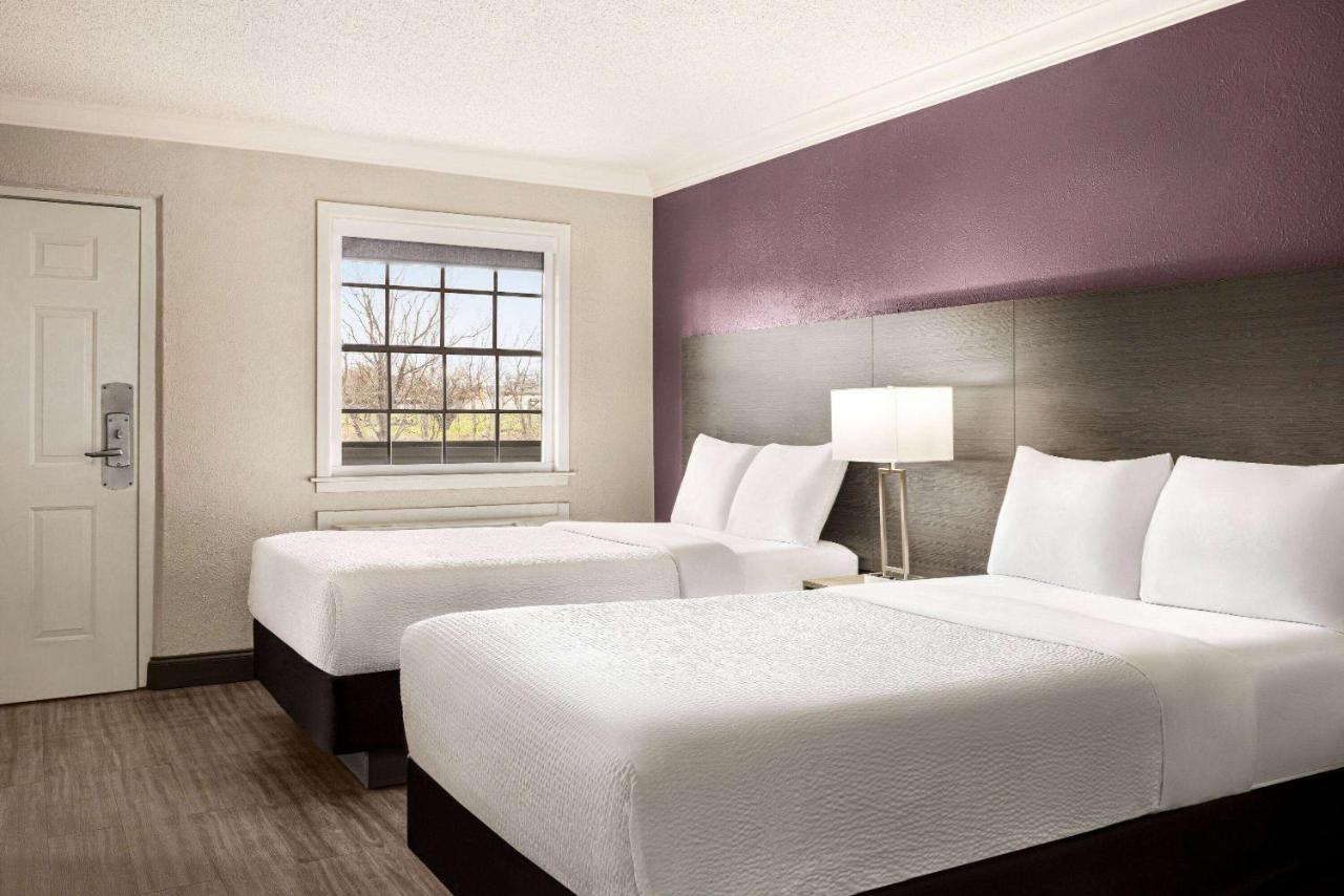 Room with Two Double Beds at La Quinta Inn by Wyndham San Antonio Lackland
