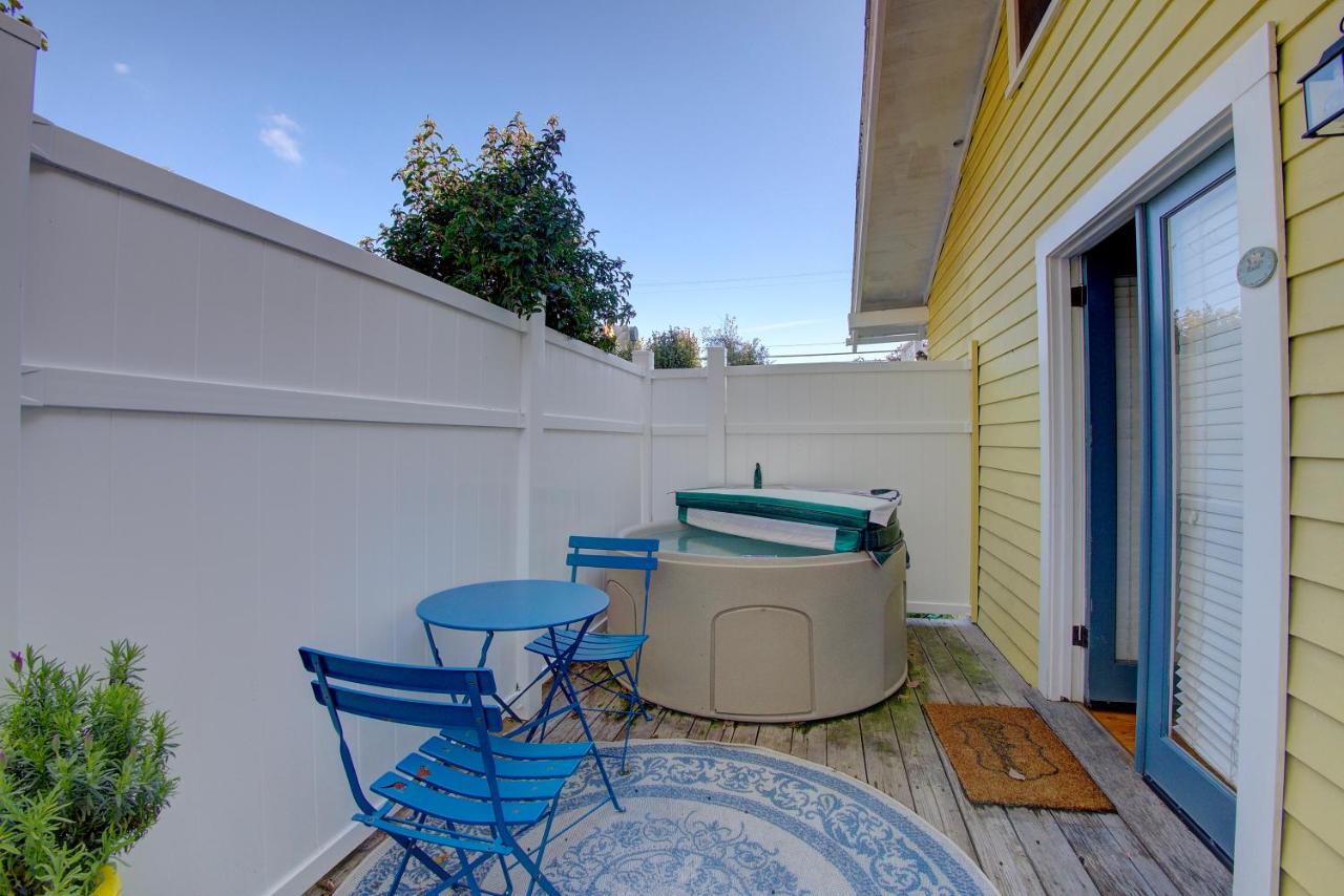 | Secret Garden Inn & Cottages