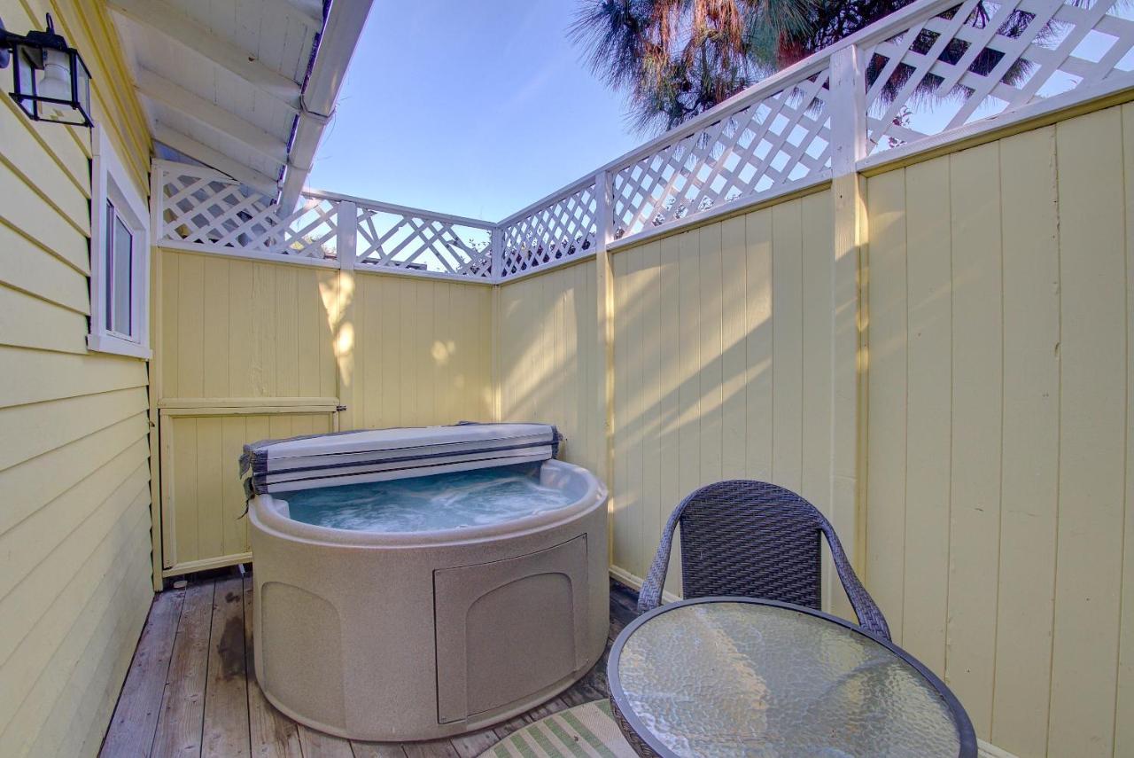 | Secret Garden Inn & Cottages