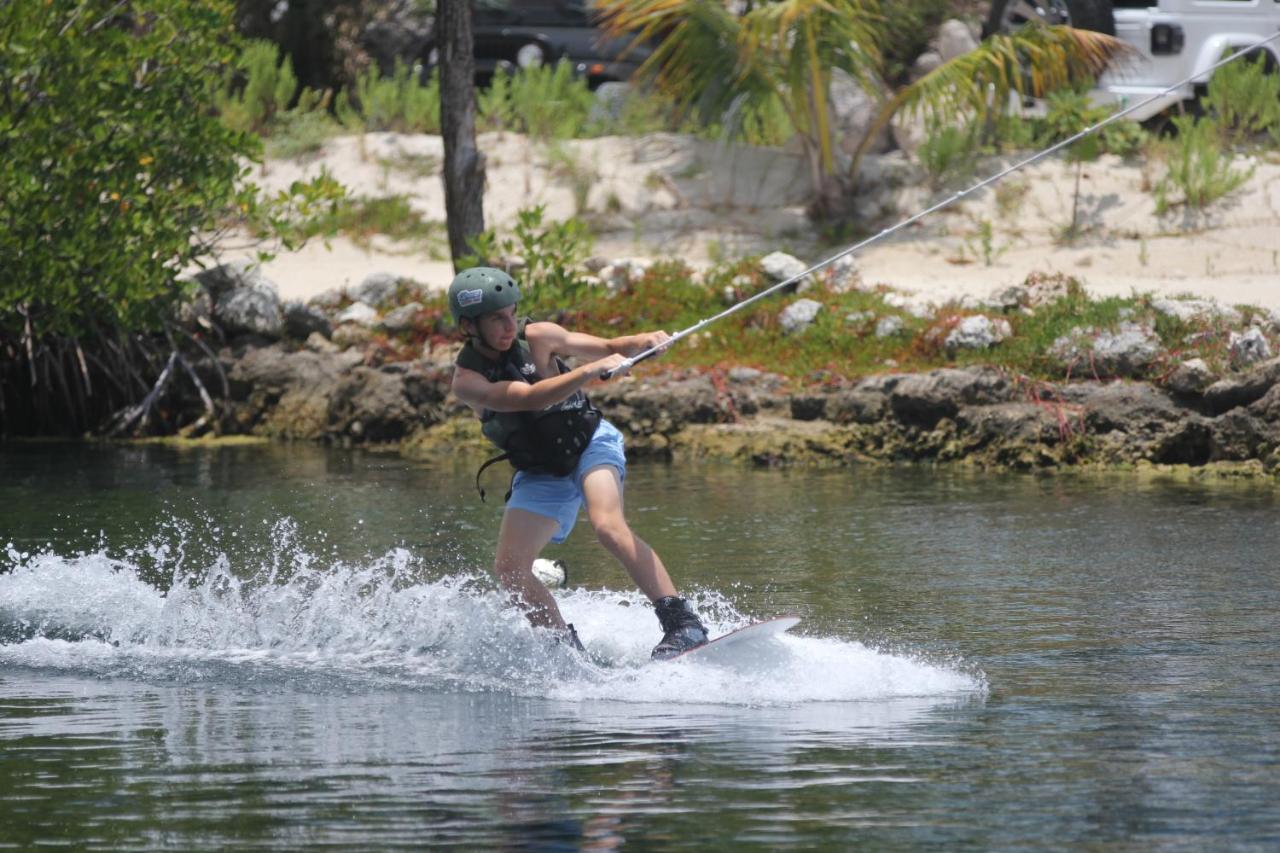  | Grassy Flats Resort & Beach Club