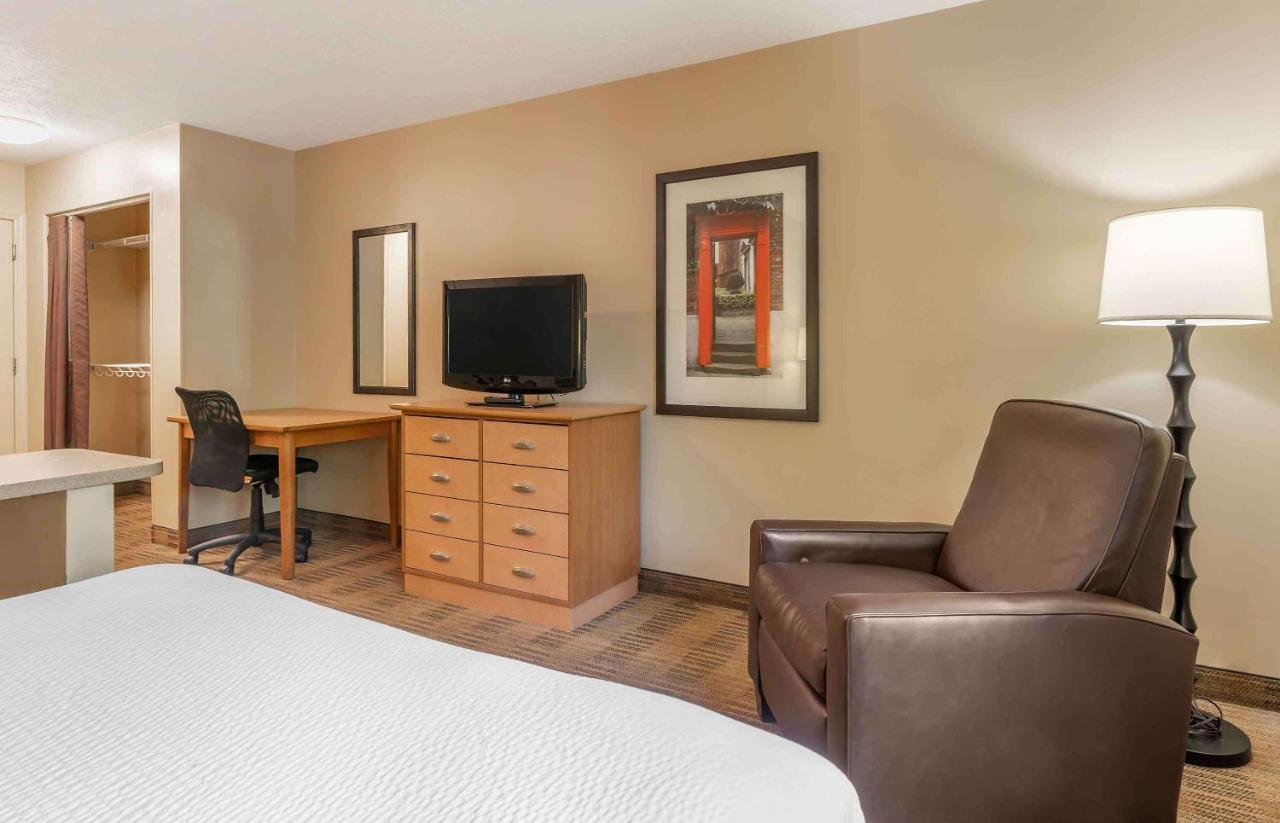 Queen Studio - Non-Smoking at Extended Stay America Select Suites Atlanta Alpharetta Norpt