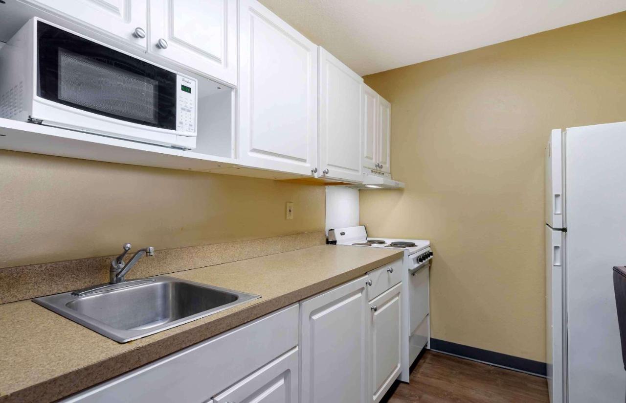 Deluxe Studio with Two Double Beds - Non-Smoking at Extended Stay America Suites Tampa Airport Memorial Hwy