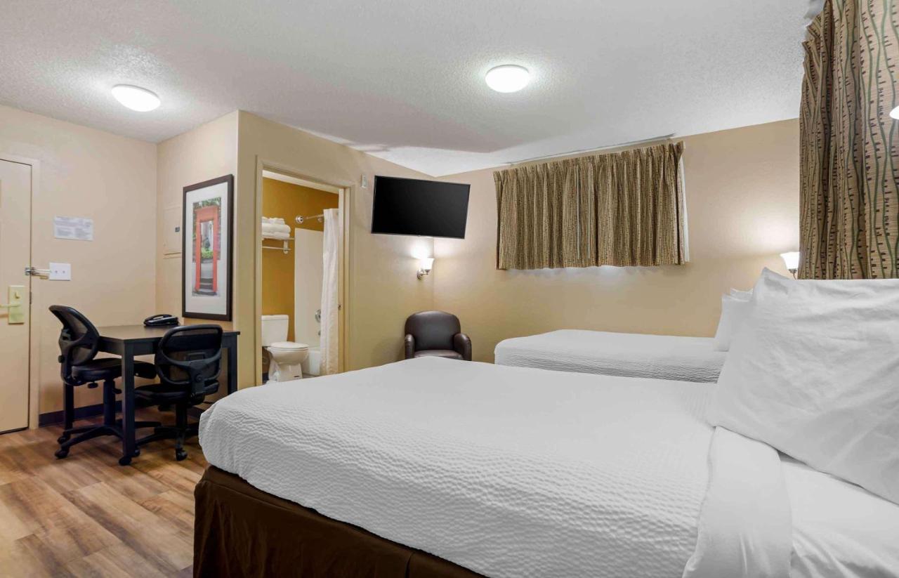 Studio with Two Double Beds - Non-Smoking at Extended Stay America Select Suites - Destin - US 98 - Emerald Coast Pkwy.