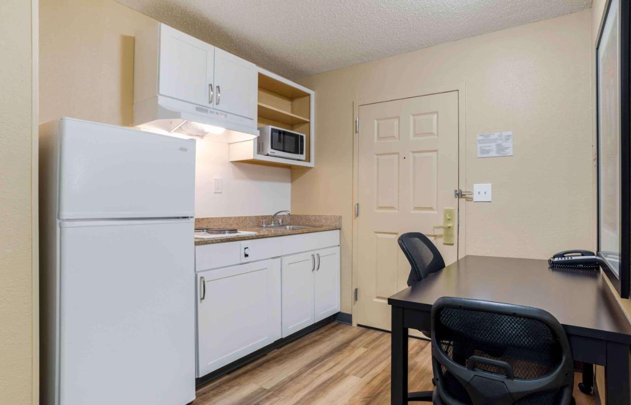 Studio with Two Double Beds - Non-Smoking at Extended Stay America Select Suites - Destin - US 98 - Emerald Coast Pkwy.