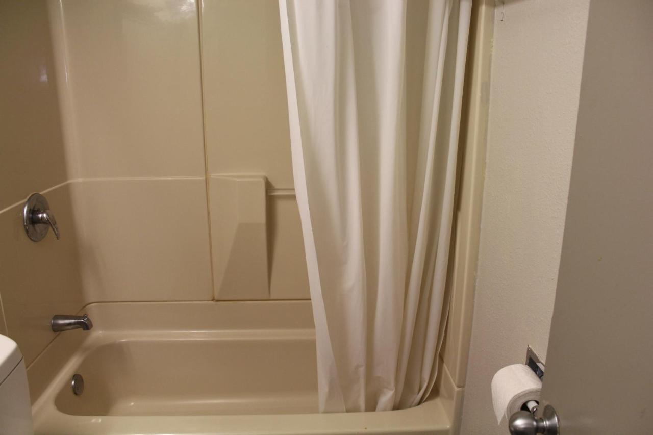 | Days Inn by Wyndham Wrightstown