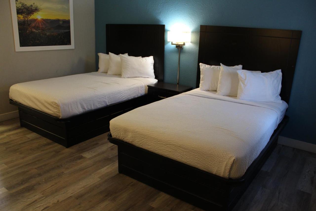 | Days Inn by Wyndham Wrightstown
