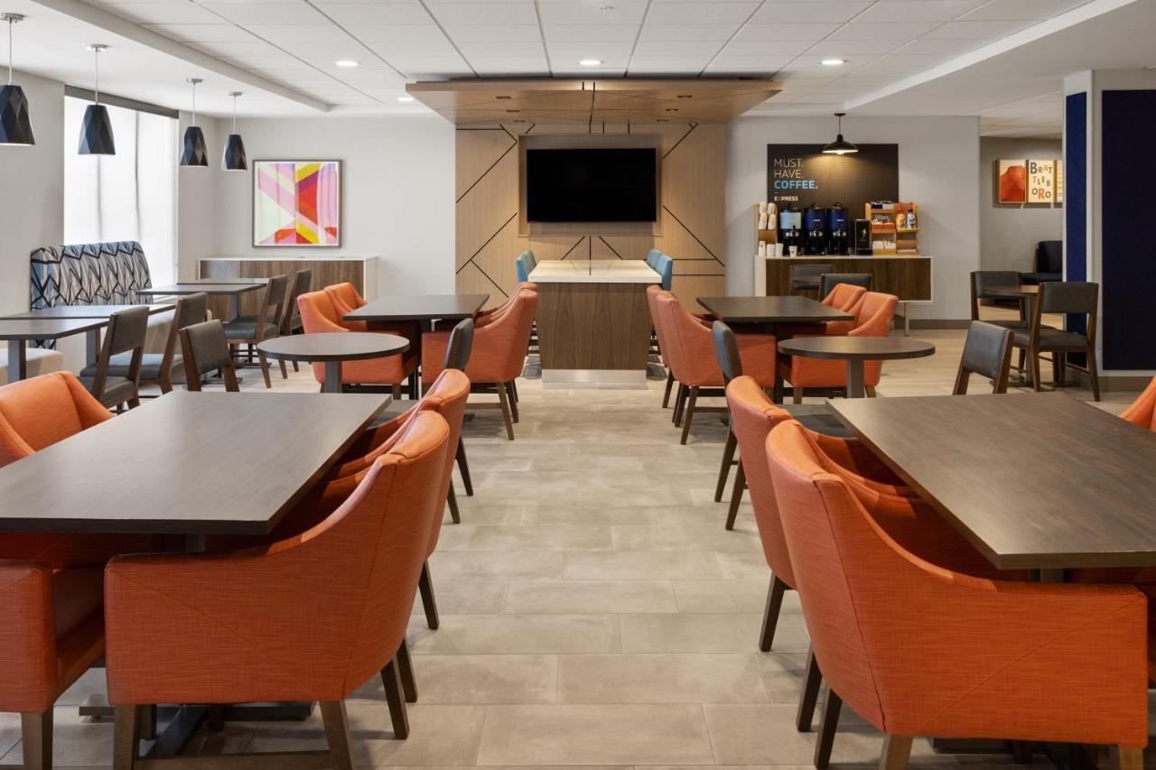 | Holiday Inn Express Hotel & Suites Brattleboro, an IHG Hotel