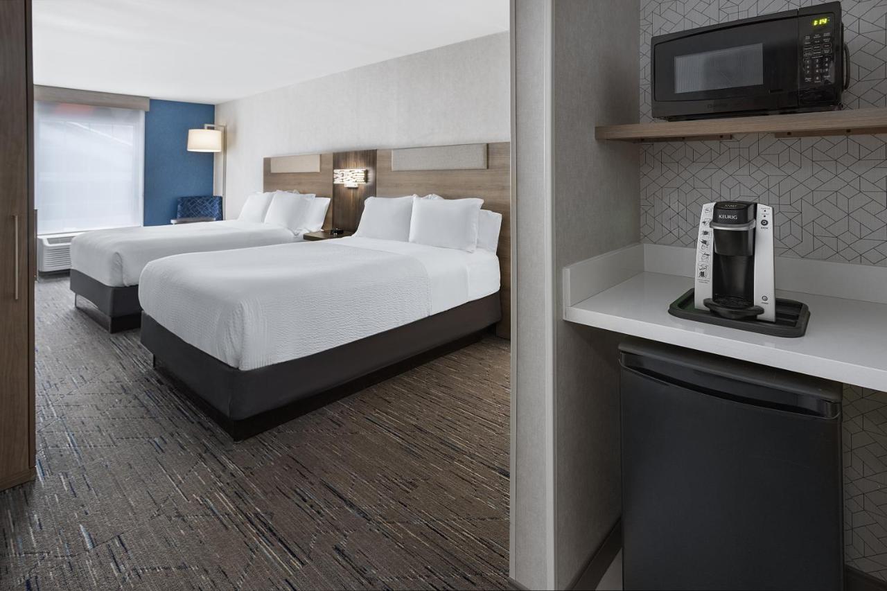  | Holiday Inn Express Hotel & Suites Brattleboro