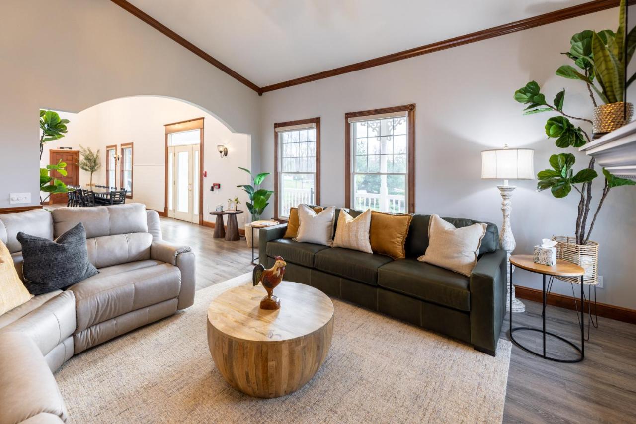 | Hillside Inn