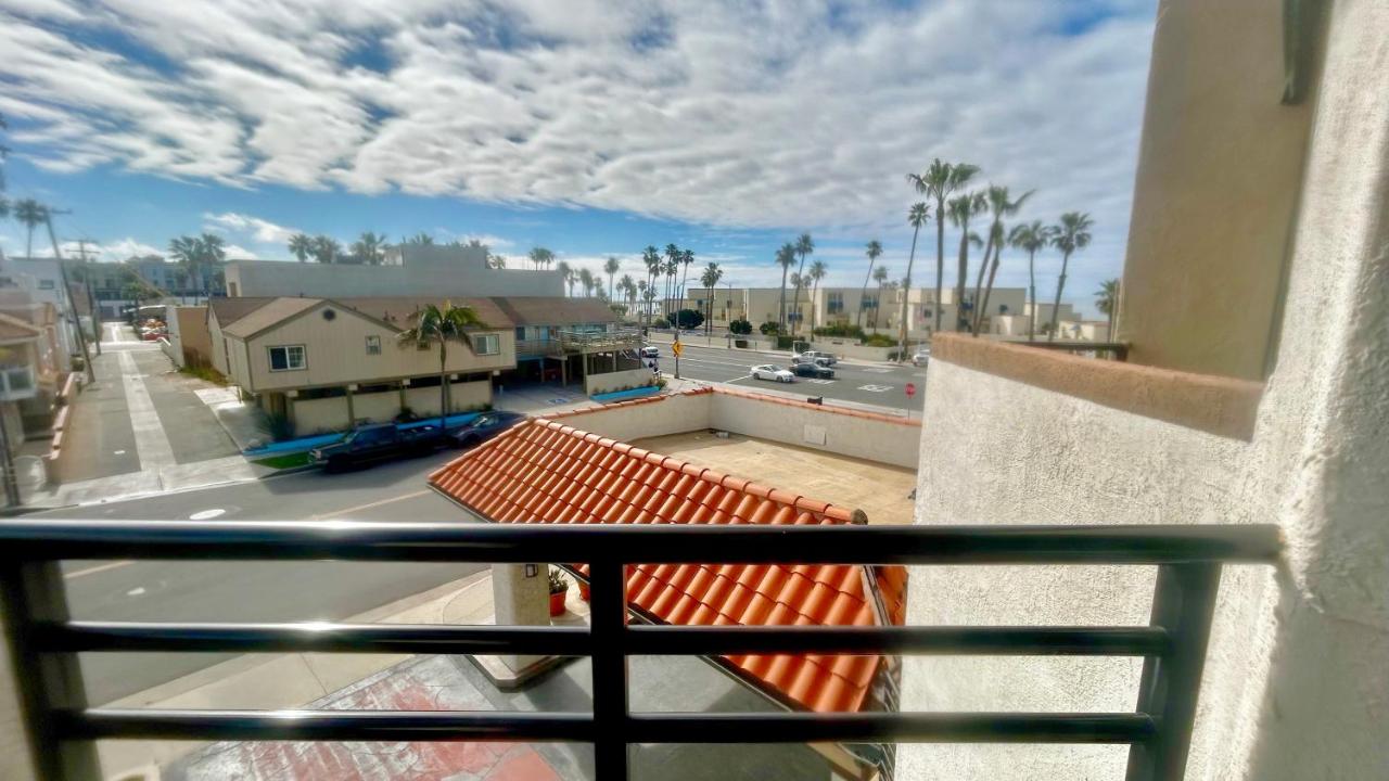 Queen Room with Two Queen Beds at Huntington Beach Inn