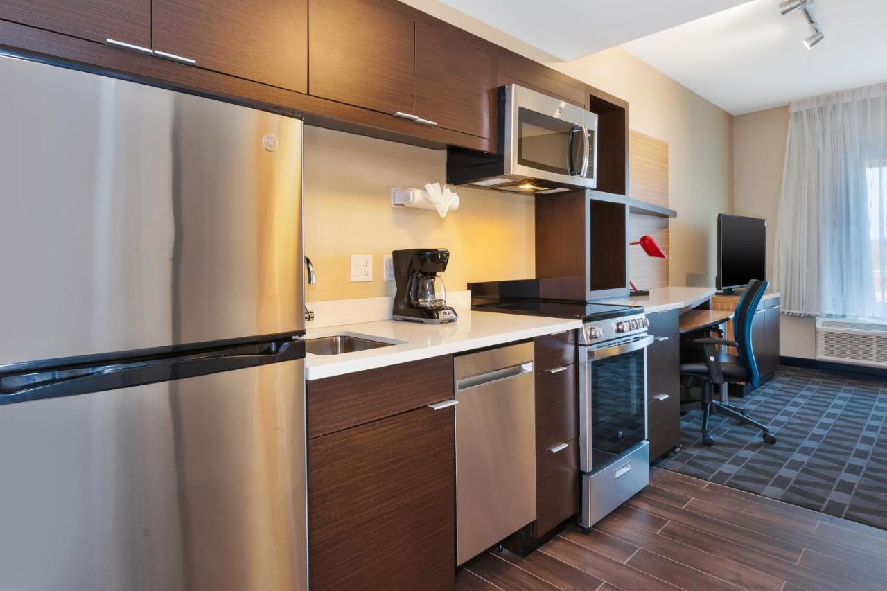 Studio, 1 King, Sofa bed at TownePlace Suites by Marriott Grand Rapids Airport Southeast