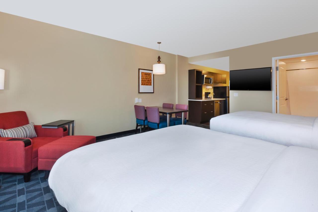Studio, 2 Queen at TownePlace Suites by Marriott Grand Rapids Airport Southeast