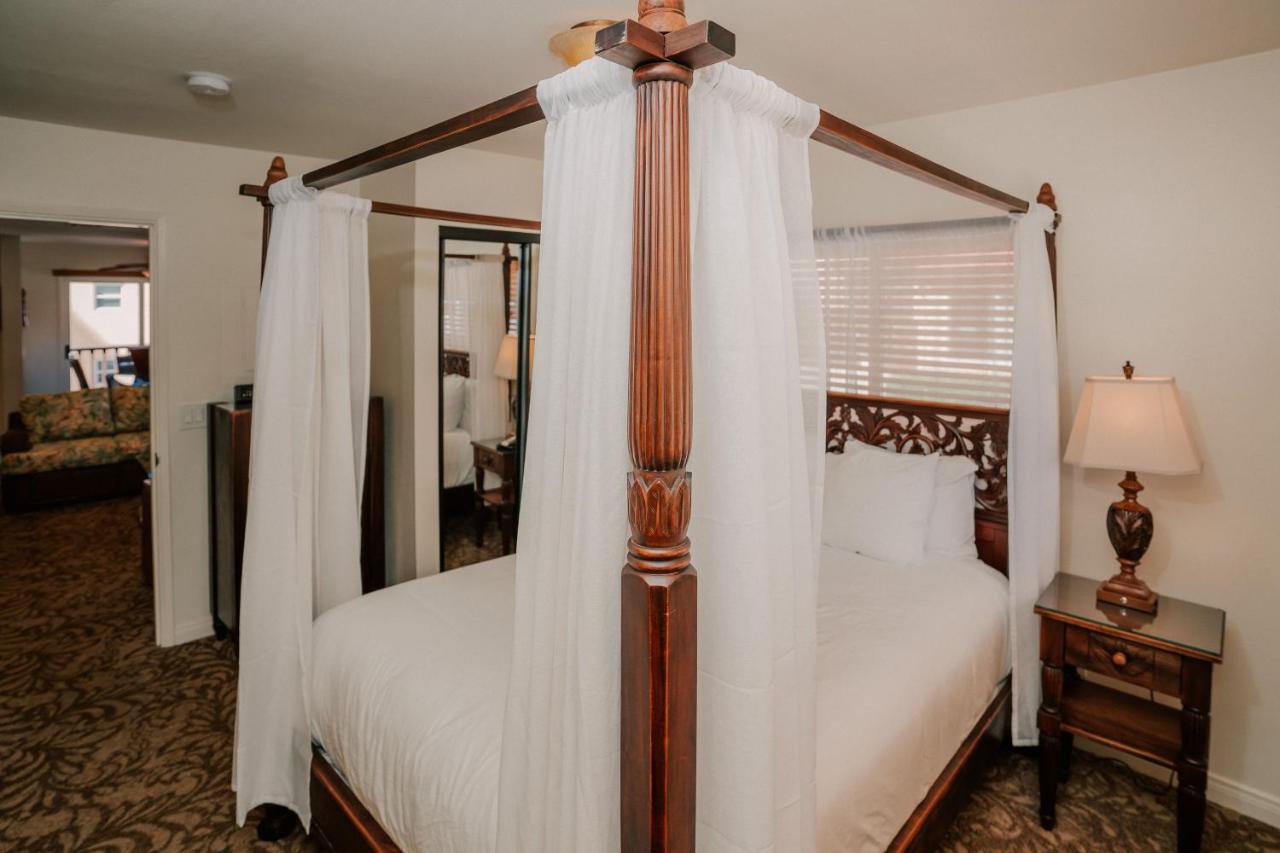 Superior Suite with Sea View at Pantai Inn