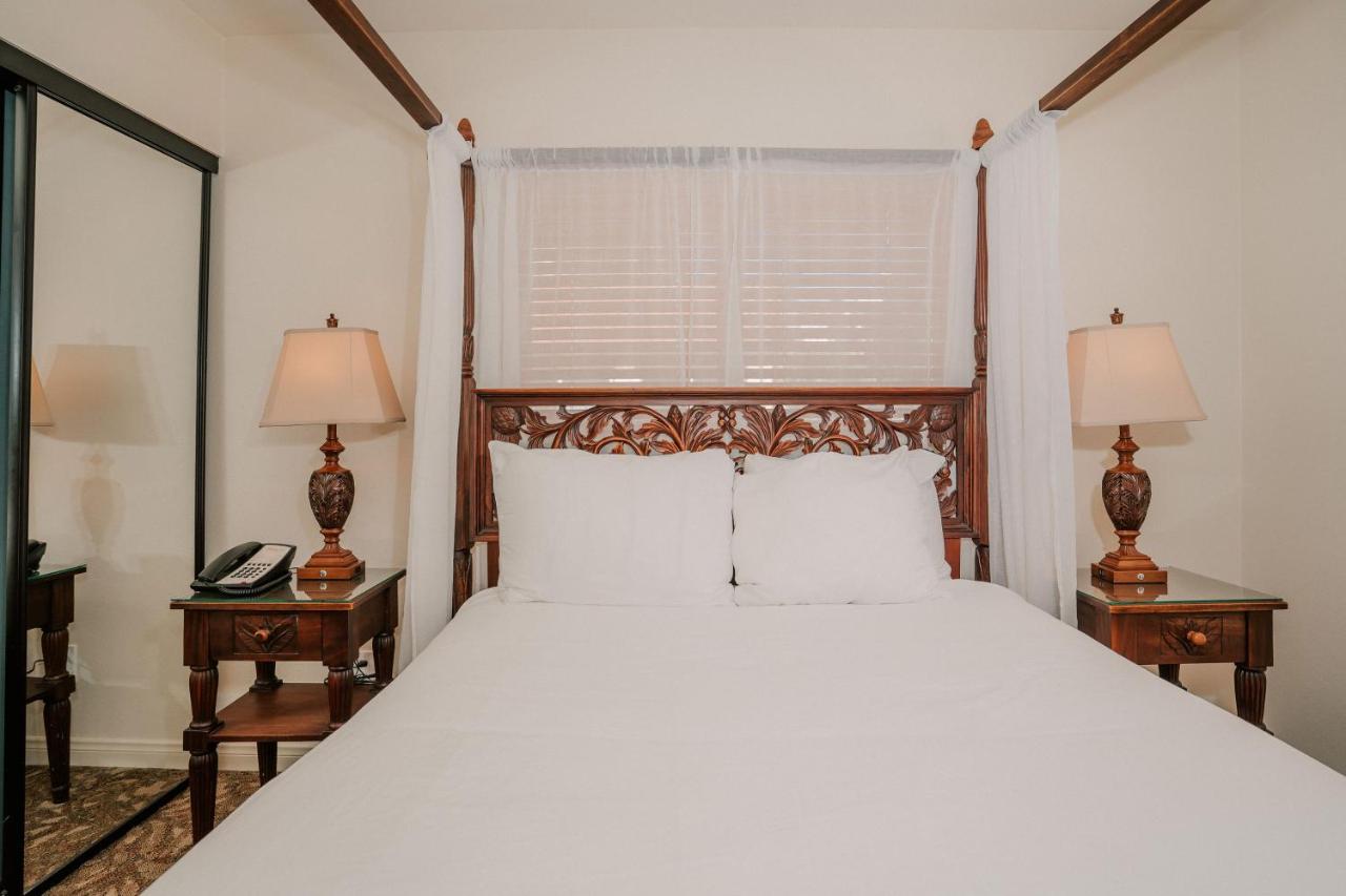 Superior Suite with Sea View at Pantai Inn