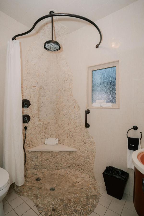 Family Suite at Pantai Inn