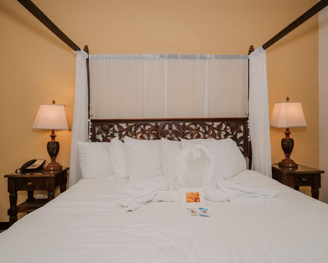 Family Suite at Pantai Inn