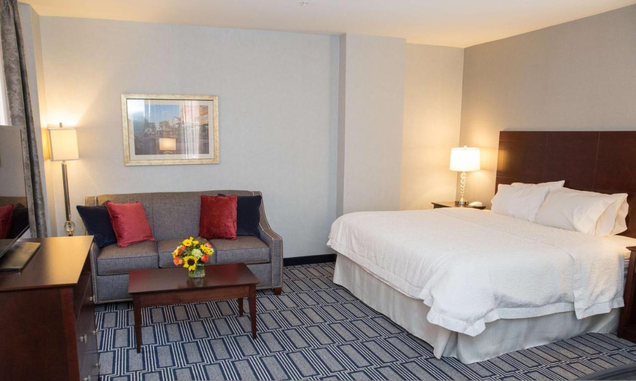 King Room with Sofa Bed - Non-Smoking at Hampton Inn & Suites Providence Downtown