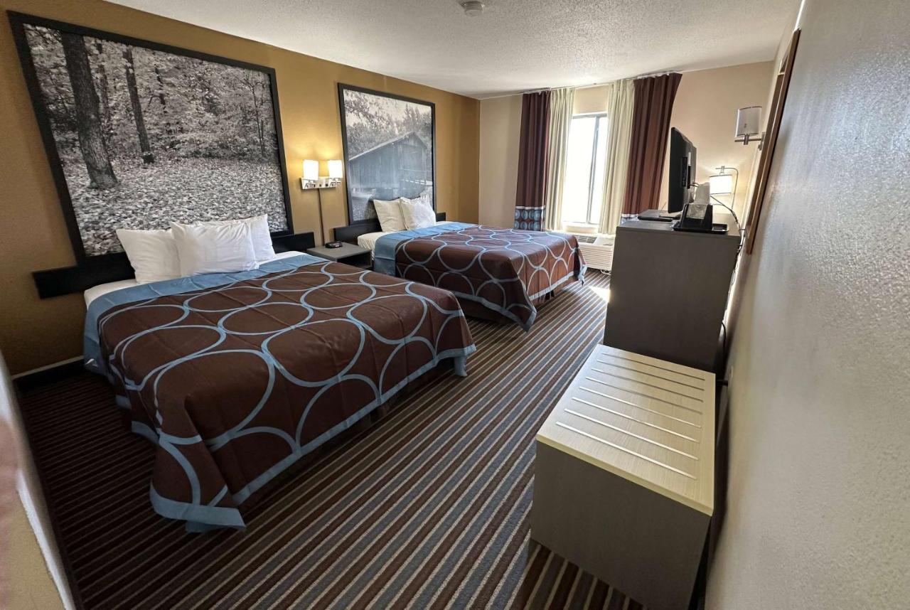 | Super 8 by Wyndham Columbia Clark Lane
