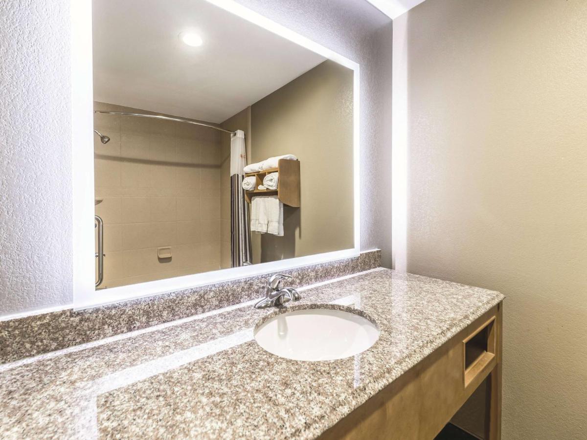 Double Room with Two Double Beds at La Quinta Inn & Suites by Wyndham Tulsa - Catoosa Route 66