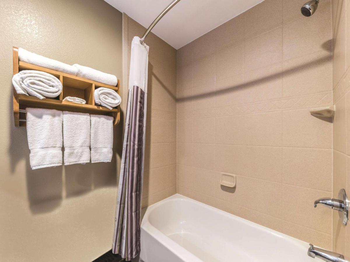 Deluxe King Room - Non-Smoking at La Quinta Inn & Suites by Wyndham Tulsa - Catoosa Route 66