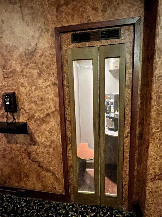 | Lenox Hotel and Suites
