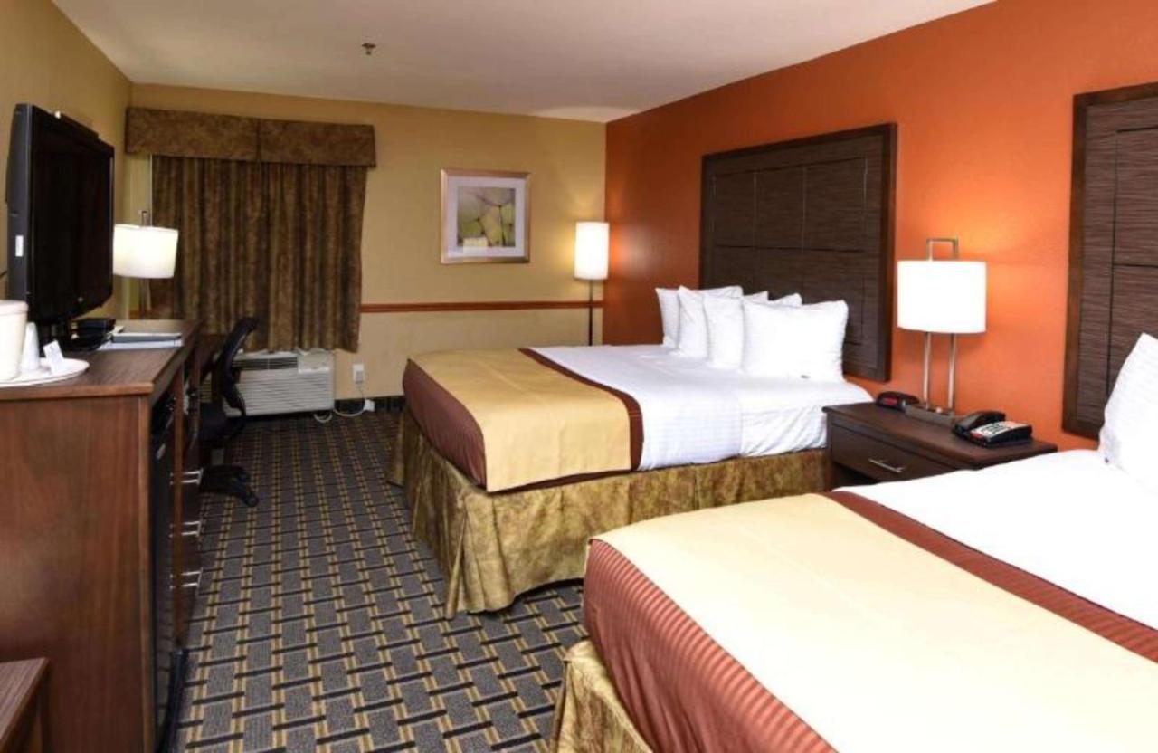 Queen Room with Two Queen Beds - Non-Smoking at Best Western Zachary Inn