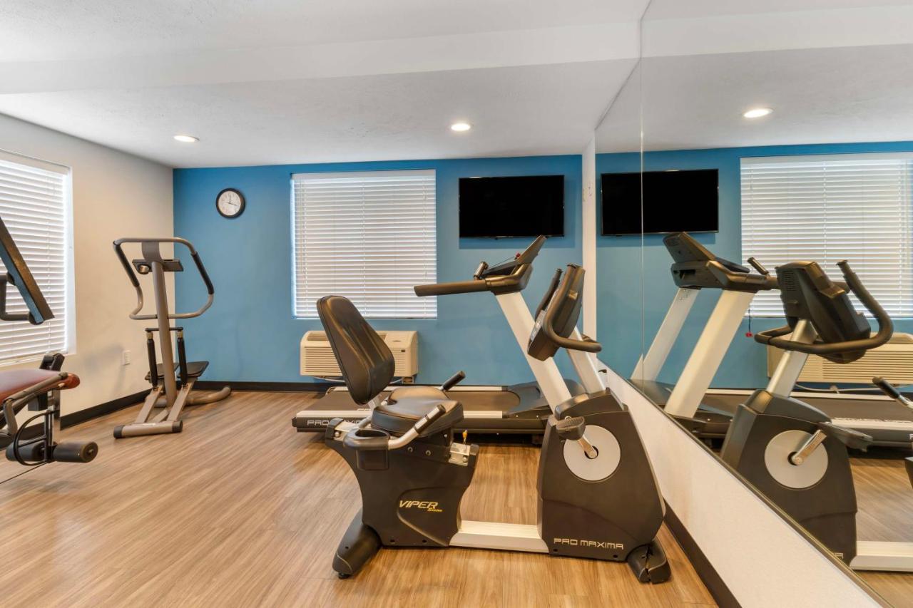| Best Western Visalia Hotel