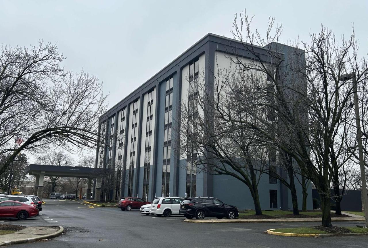 | SureStay Hotel by Best Western Secaucus Meadowlands