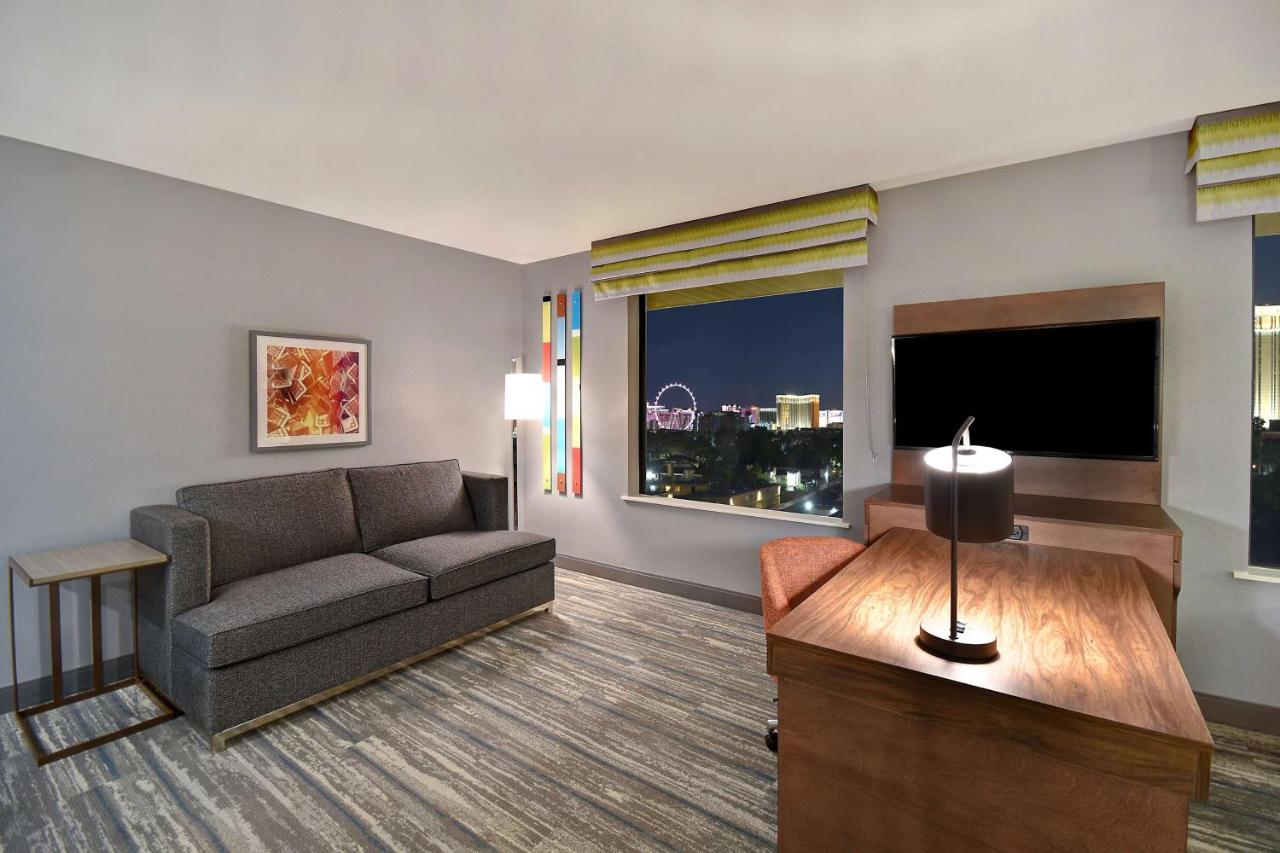 King Studio Suite - Hearing Accessible/Non-Smoking at Hampton Inn & Suites Las Vegas Convention Center - No Resort Fee