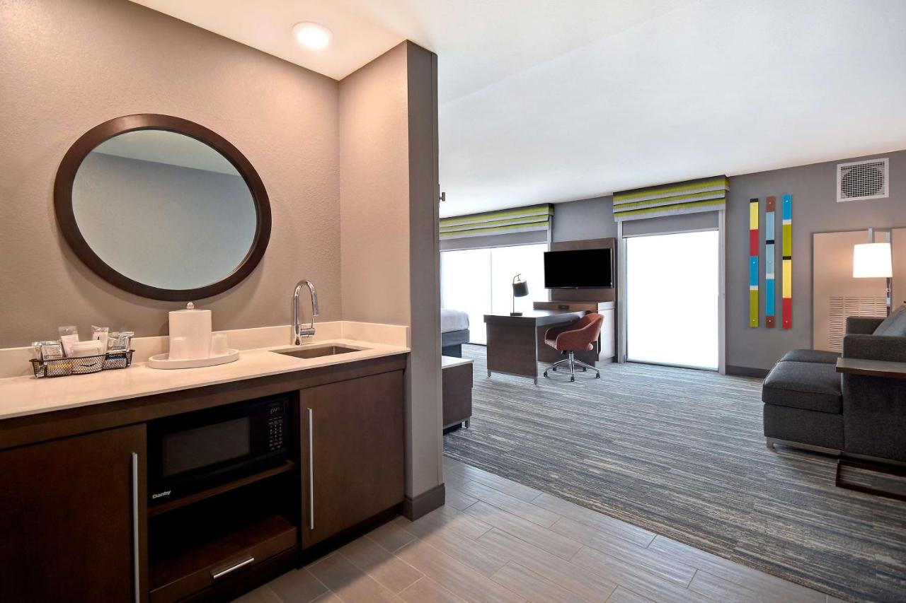 King Studio Suite - Hearing Accessible/Non-Smoking at Hampton Inn & Suites Las Vegas Convention Center - No Resort Fee