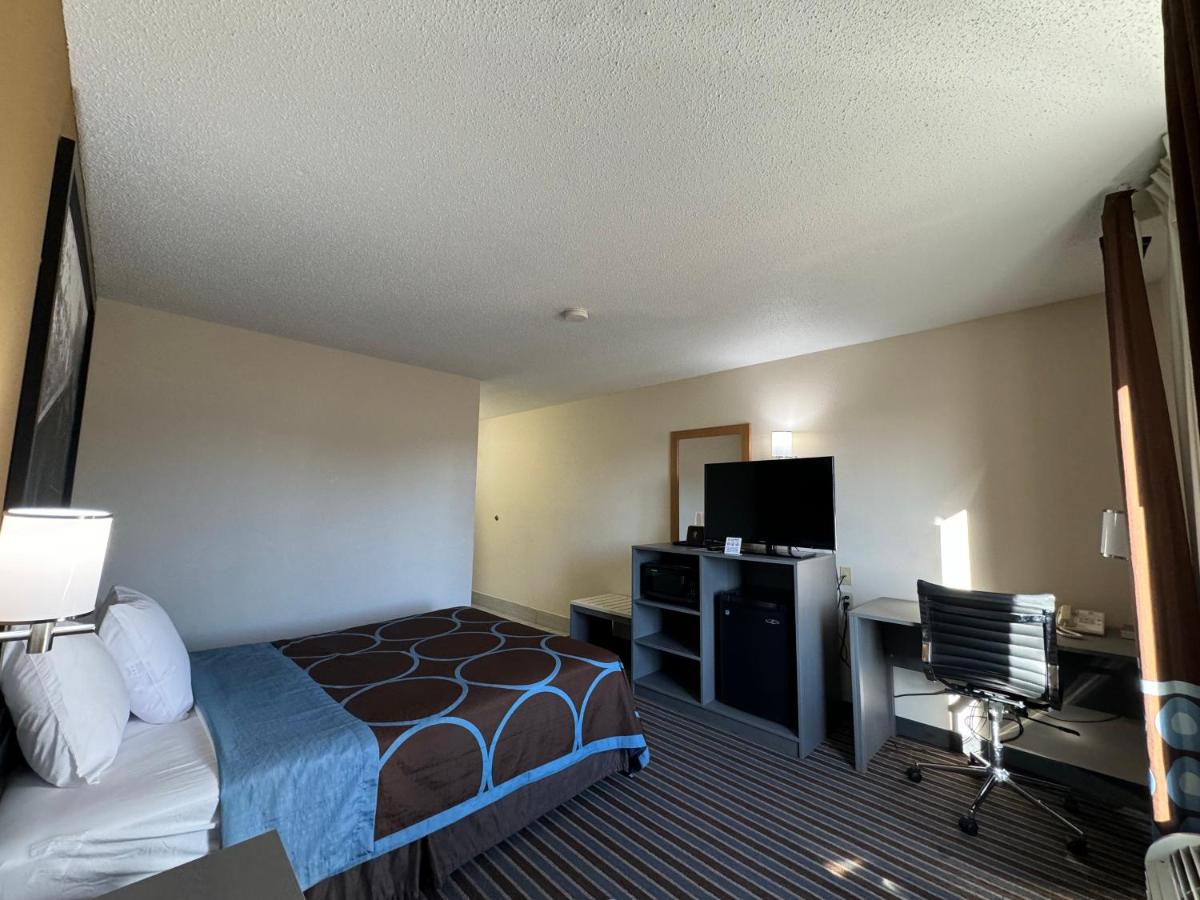 | Super 8 by Wyndham Columbia Clark Lane