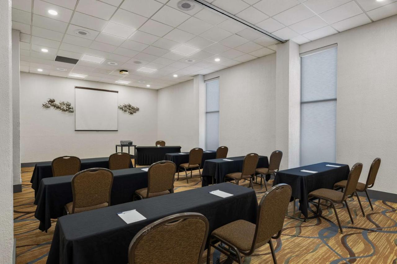 | Best Western Orlando Gateway Hotel