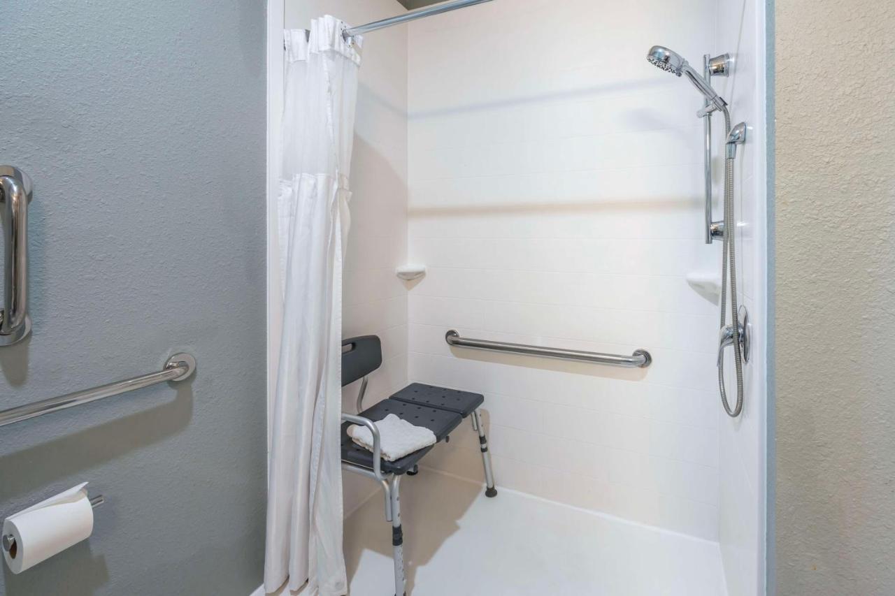 Queen Room with Two Queen Beds and Mobility Accessible Roll-In Shower at Best Western Plus Owensboro