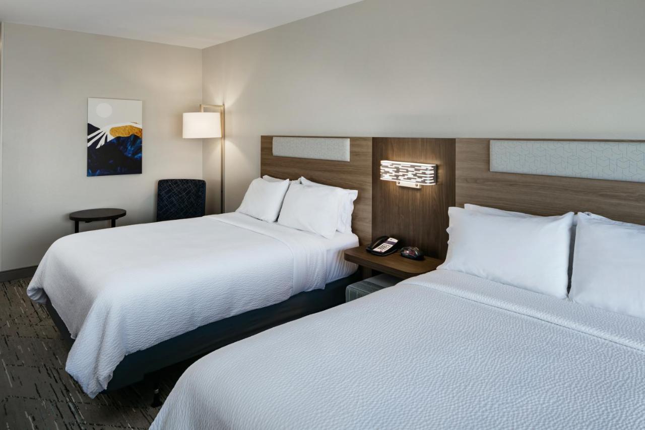 Queen Room with Two Queen Beds - Non-Smoking at Holiday Inn Express Lewiston by IHG