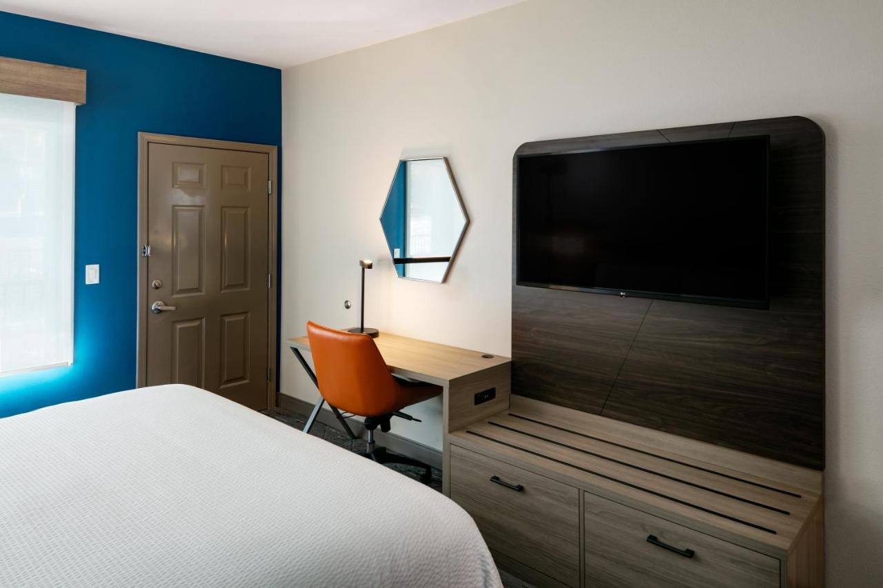 King Room - Non-Smoking at Holiday Inn Express Lewiston by IHG